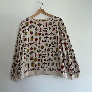 Sweatshirt with insects